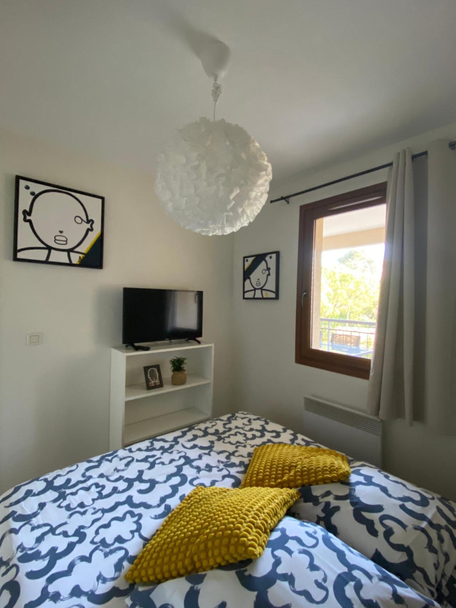Sejour Evasion A Uzes Apartment Bagian luar foto
